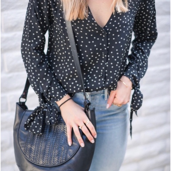 Madewell Tops - MADEWELL Silk Star Scatter Tie-Sleeve Top